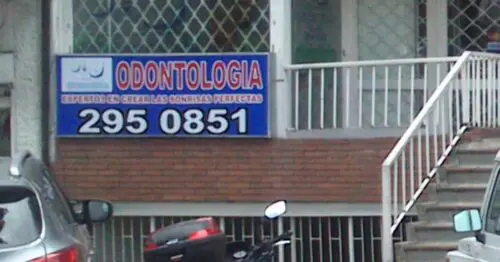 ODONTOLOGIA EXPERTOS EN CREAR LAS SONRISAS PERFECTAS ODONTOLOGIA EXPERTOS EN CREAR LAS SONRISAS PERFECTAS